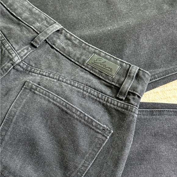 ELAN - Classic Black Women's Jeans - Picture 13 of 14